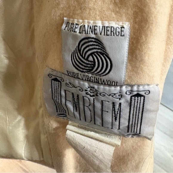 Vintage Emblem Pure Virgin Wool Coat with sheep fur Hood/ cozy girl/ ski lodge - Picture 7 of 8